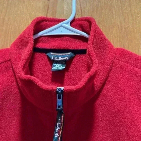 Red L.L. Bean full zip vest men’s size large - Picture 2 of 4